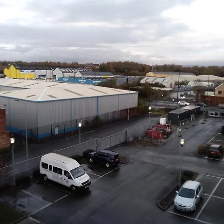 ホームステイ Savoy Court