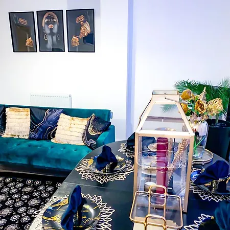 Royal At Coop Live Etihad, Sports Bed & Breakfast