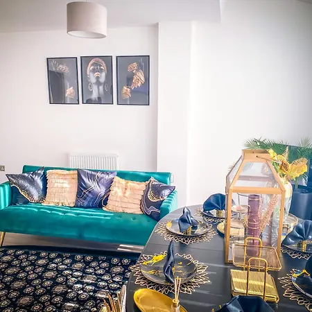 Bed & Breakfast Royal At Coop Live Etihad, Sports