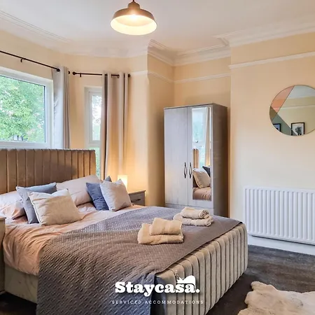 Spacious 5br In Leafy Withington Holiday home