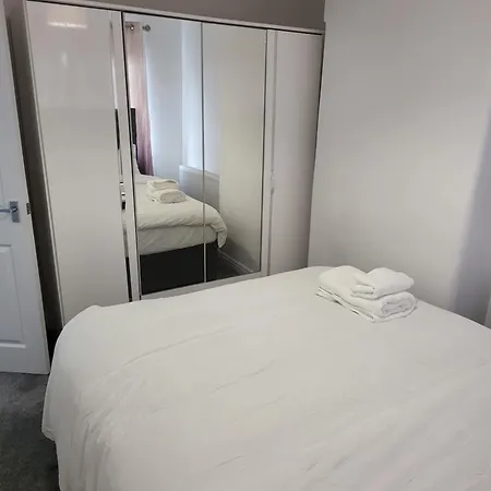 Serene 3br With Free Parking