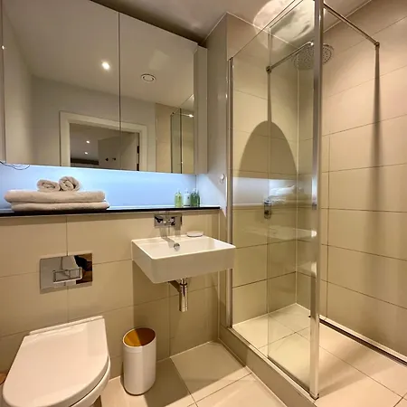 Apartment Luxury 2 Bed 2 Bath Central Manchester Manchester