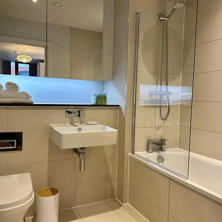 Apartment Luxury 2 Bed 2 Bath Central Manchester Manchester