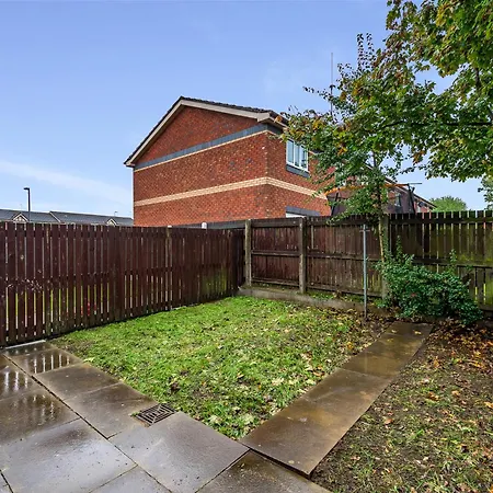 Pass The Keys Salford Haven 3-bed With Garden, Moments From Centre & Media Prázdninový dům Manchester