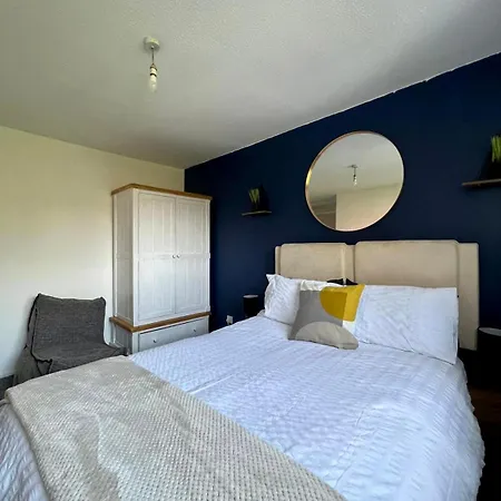 Holiday home - Eccles - Business - Contractors - Families - Discounts Available *