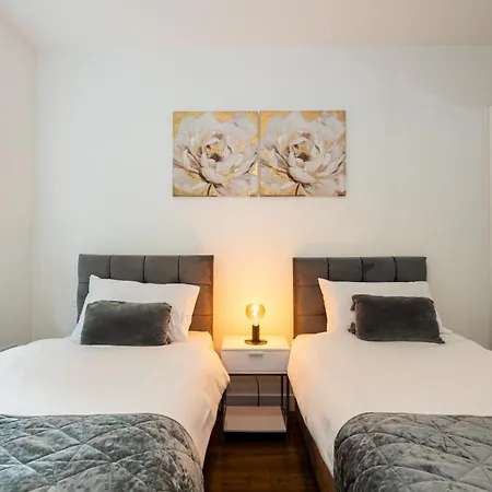 Apartament Vibrant 2br In Chorlton, Free Parking