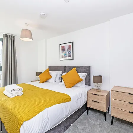 Insignia By Guestz Manchester