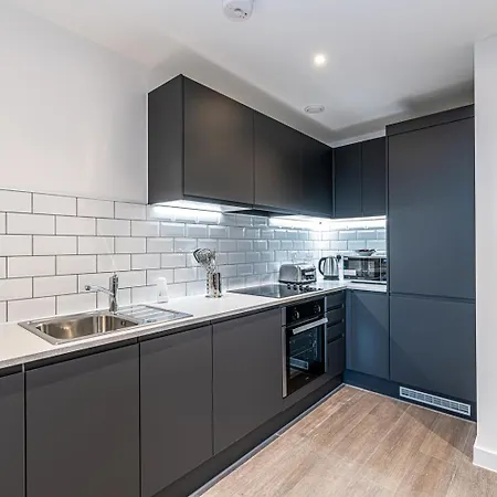 Apartment Insignia By Guestz