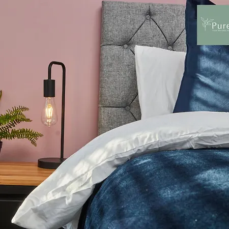 Comfortable House In Near Etihad - Sleeps 8 With Free Parking By Purestay بيت للعطل