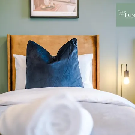 فيلة Stunning House In For Business & Leisure - Wi-fi & Parking By Purestay Serviced *