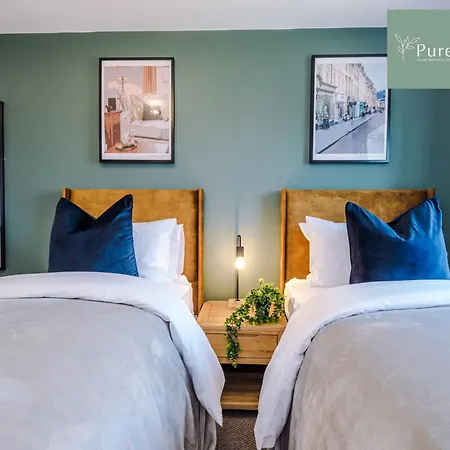 Stunning House In For Business & Leisure - Wi-fi & Parking By Purestay Serviced *