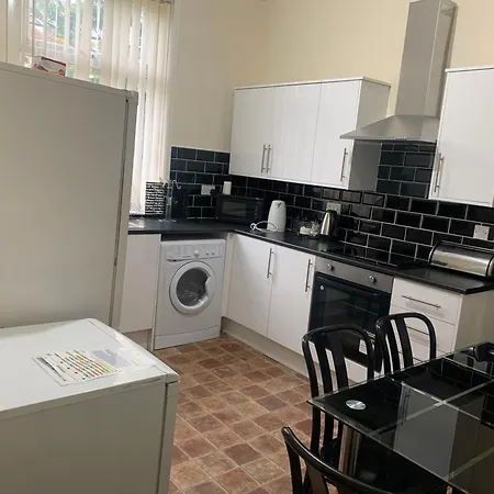 Short Term Shared R&r In Chorlton Manchester