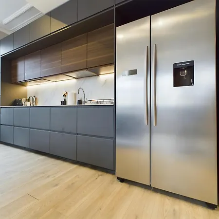 Luxury 2bedroom Centre Leisure & Business *
