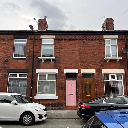 Сasa de vacaciones Altrincham Terrace - 2 Bedroom House - Free Parking - Sleeps 6 - Near Tram Stop *
