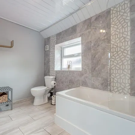 Vakantiehuis Free Parking 5 Minutes From Centre *