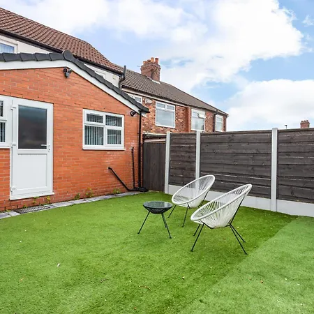 Free Parking 5 Minutes From Centre Holiday home *