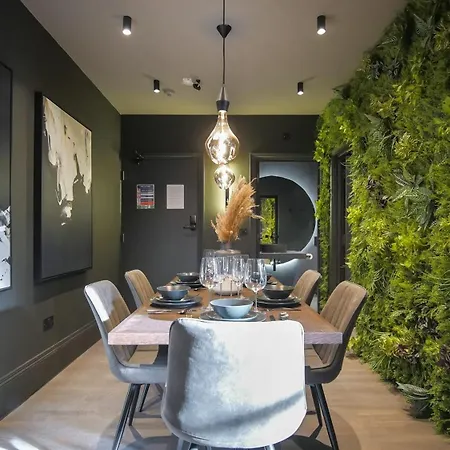 Midnight By The Heim Residences * Manchester