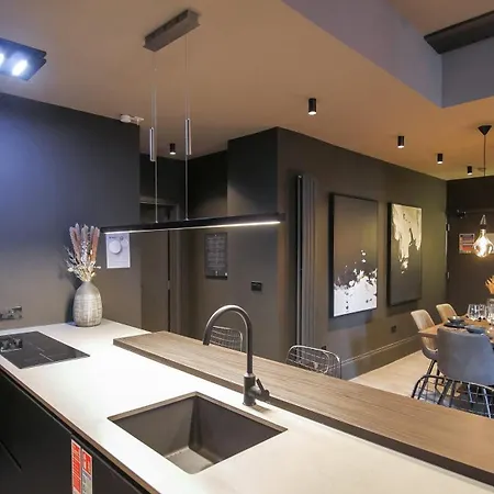 Midnight By The Heim Residences