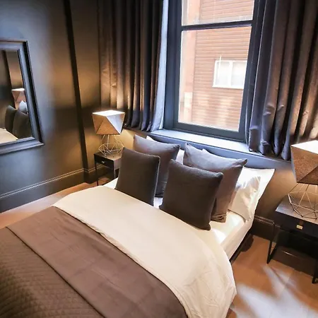 Apartment Midnight By The Heim Residences *