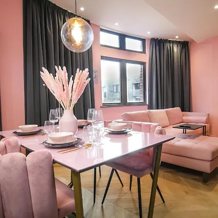 Boujee By The Heim Residences Apartment