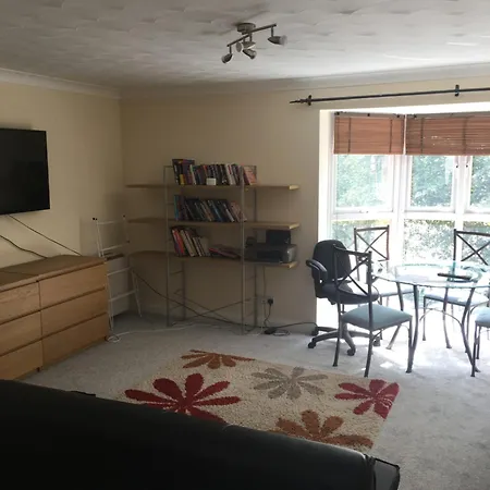 Spacious * マンチェスター