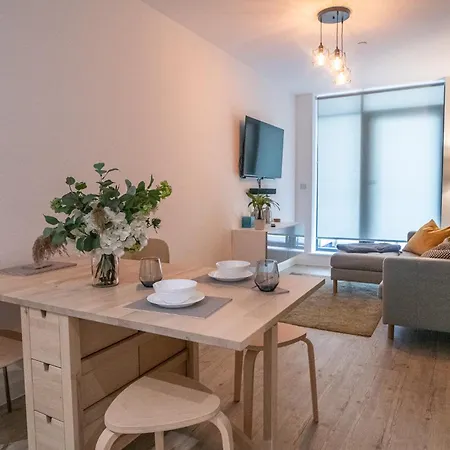 Modern And Spacious In Salford Quays * Manchester