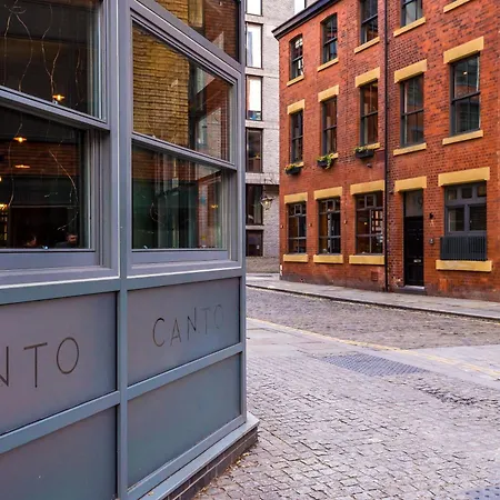 4-storey Townhouse In By Hilltop Serviced *