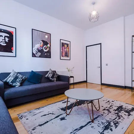 4-storey Townhouse In By Hilltop Serviced *