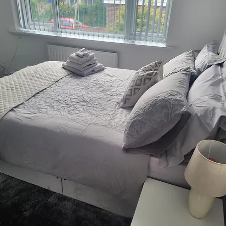 Spacious & Cosy In