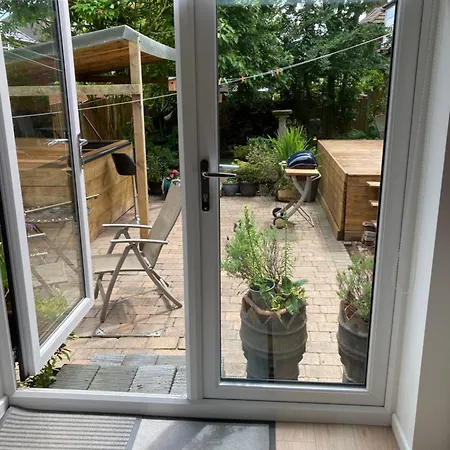 Apartment Beautiful Detached Private Annex In Great Location Manchester