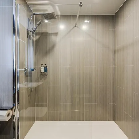 Brimmond Homes - Nr To Univ, Hospitals, O2 Apollo, Plab & 7 Mins To Centre - Stylish, Modern & Secure 2 Bed, 2 Bath With Allocated Free Parking