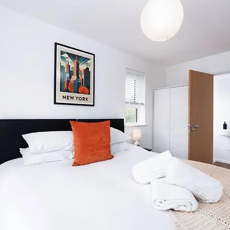 Дом отдыха 6 Beds 3 Bathroom House Close To Mcr City Centre *