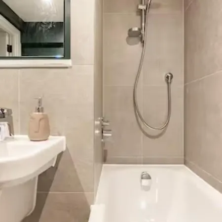 Two Bedrooms Exquisite En-suite Deansgate Manchester