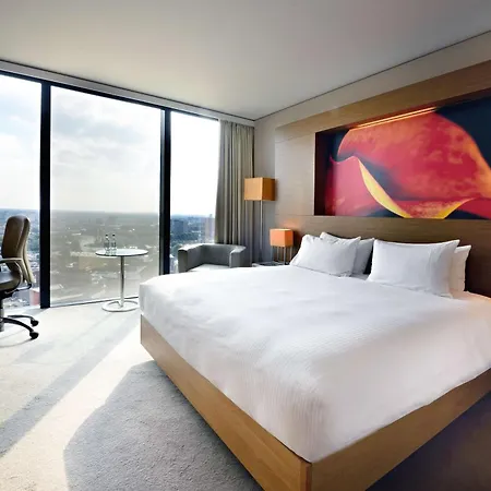 Hilton Deansgate Отель