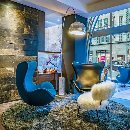 Hotel One Manchester-royal Exchange 3*