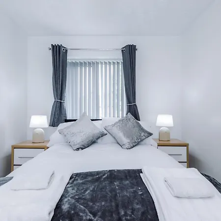 Cozy Away From In Manchester. *