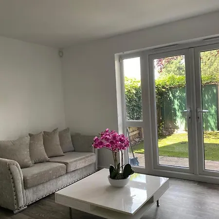 Modern, Stylish And Central