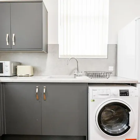 Apartment Stylish With Free Parking Manchester