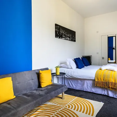 Апартаменты Cosy And Classy 1 Bed Getaway Манчестер