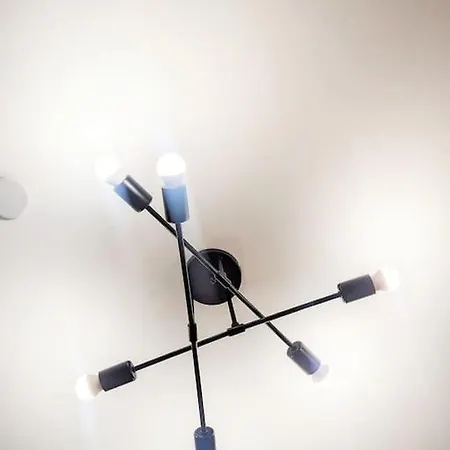 A Superb 2 Bed, 2 Bathroom In Centre Free Parking شقة مانشستر