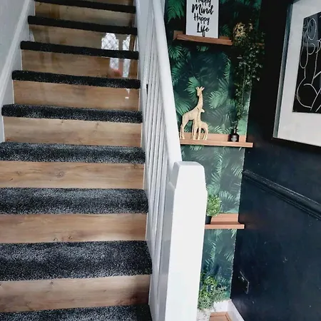Cosy And Private House Close To Town