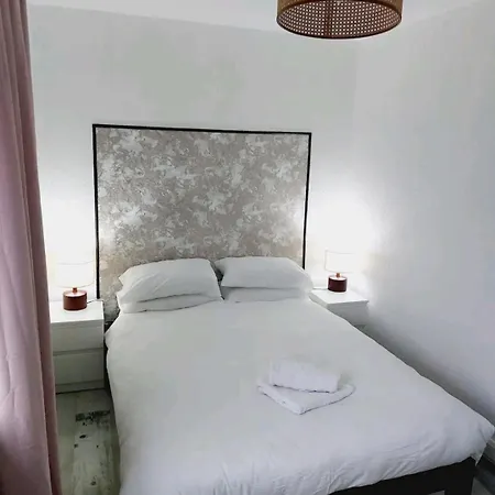 Apartment Cosy And Private House Close To Town Manchester