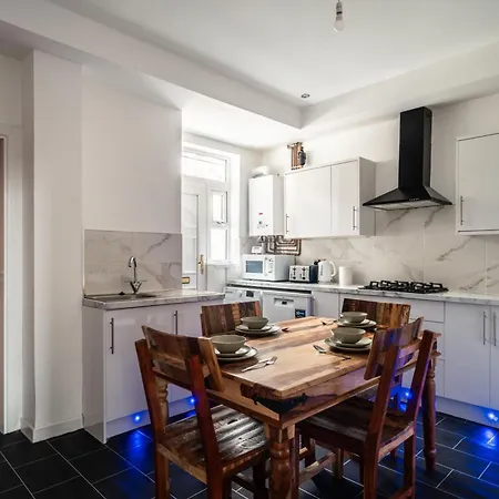 Harmony House: Shared Spaces 3 * Manchester