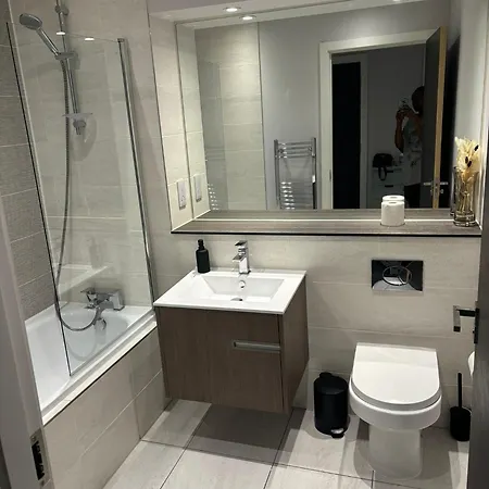 Cute, Cosy 1 Bed Flat - Manchester's Green Quarter Apartment *