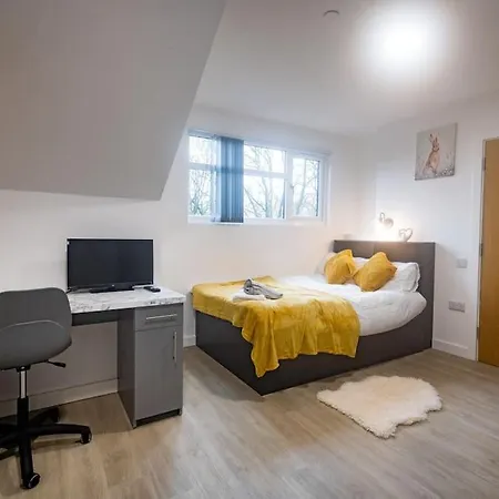 Sleek And Stylish Studio: Old Trafford Apartament Manchester