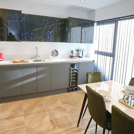 Apartment Pass The Keys Stunning New Build Flat 2 Min Walk To Center Manchester