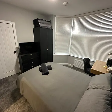 Ashley's Place Hotel