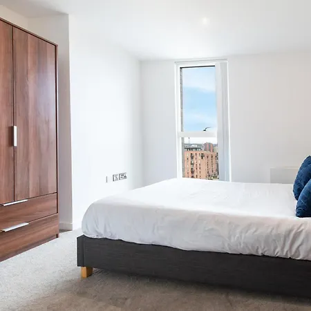 Διαμέρισμα 2 Bed Penthouse Apt W Balcony & Views Μάντσεστερ