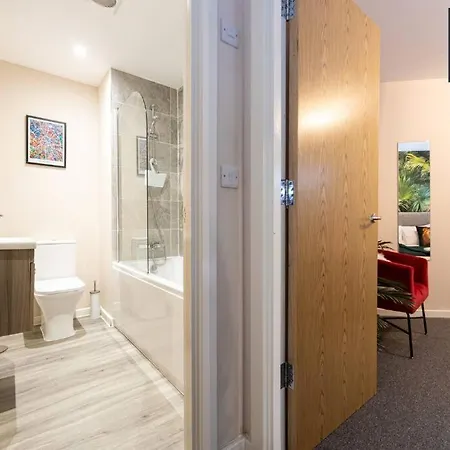 Διαμέρισμα Brand New! Modern By Av Hughes Properties Short Lets & Serviced - Super Fast Wi-fi And Private Parking Μάντσεστερ