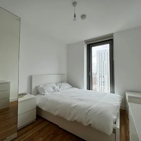 Apartment 19th Floor 2 Bedroom With Stunning Views